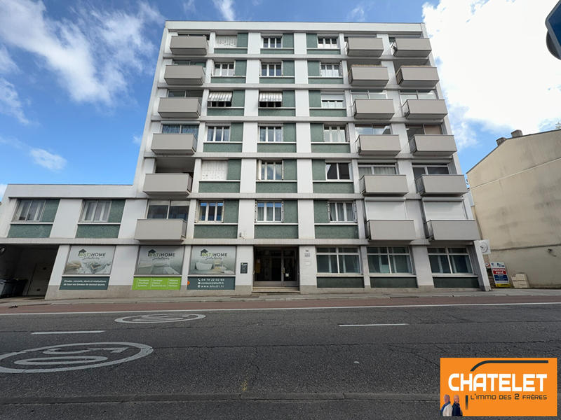 Appartement - 79 m² - 4 pièces