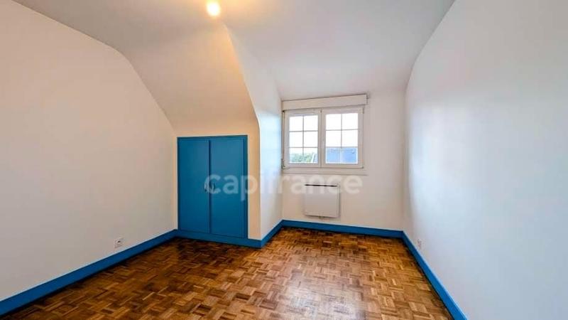 Maison - 111 m² - 6 pièces