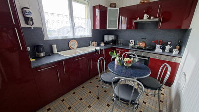 Maison traditionnelle - 121 m² - 5 pièces