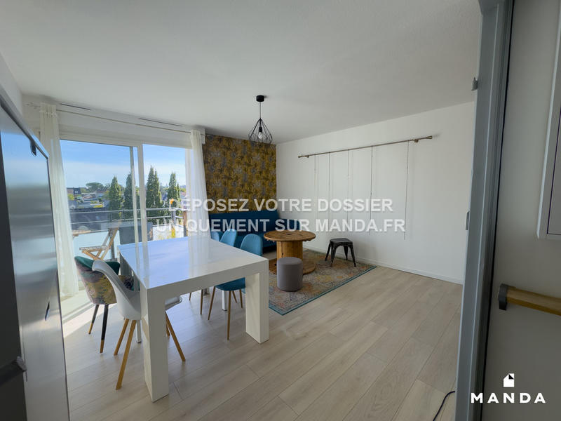 Chambre - 10 m² - 4 pièces