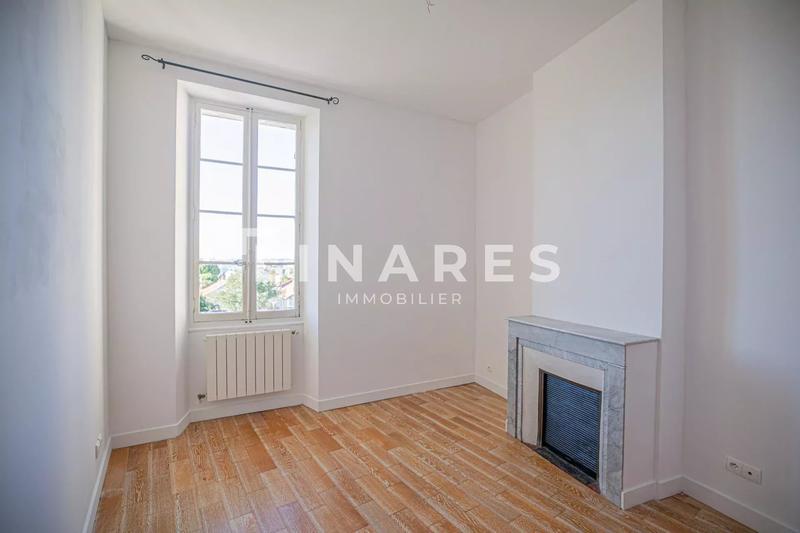 Appartement - 100 m² - 4 pièces