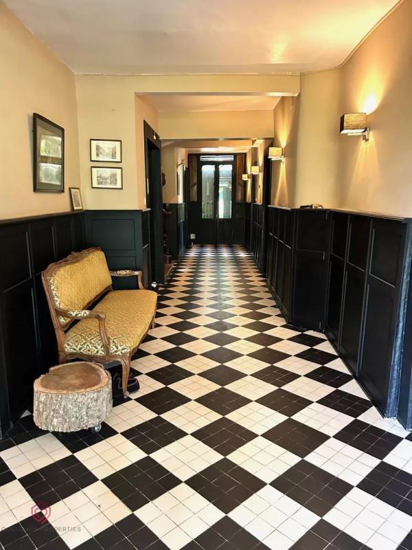 Maison de maîtres - 585 m² - 20 pièces