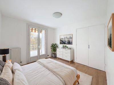 Appartement - 98 m² - 5 pièces