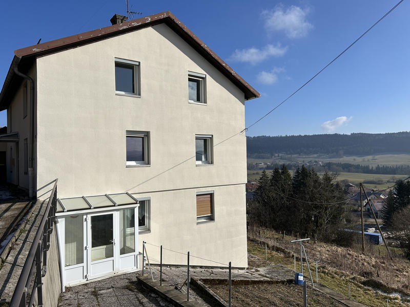 Maison - 168 m² - 9 pièces