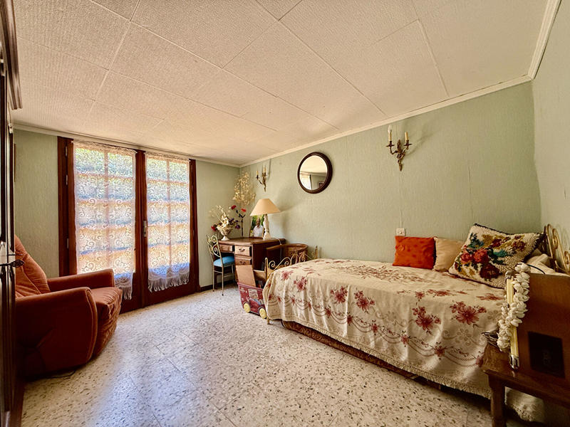 Maison - 156 m² - 8 pièces