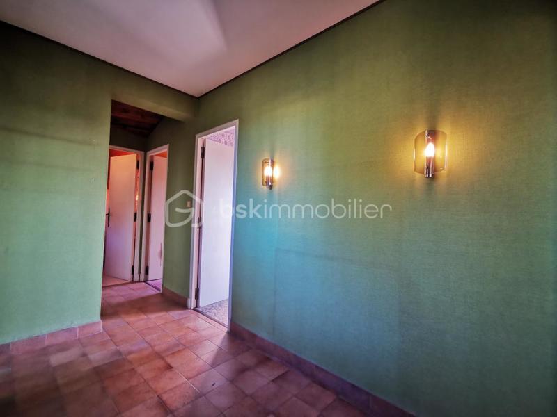 Maison traditionnelle - 138 m² - 138 pièces