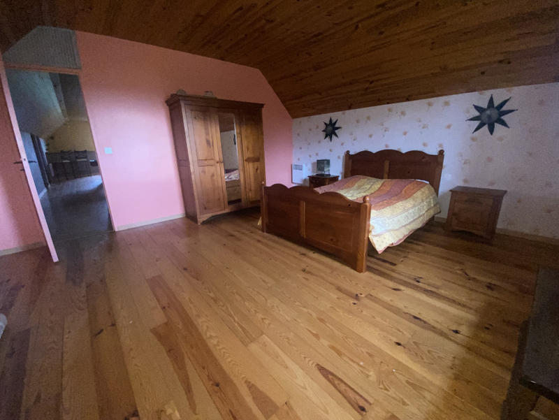 Maison - 184 m² - 7 pièces