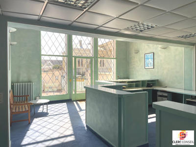 Bureau - 250 m²