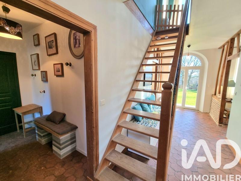 Maison - 200 m² - 10 pièces