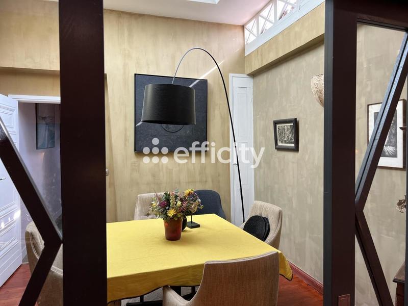 Appartement - 145 m² - 5 pièces