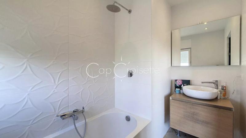 Appartement - 95 m² - 4 pièces