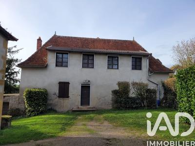 Maison de village - 144 m² - 10 pièces