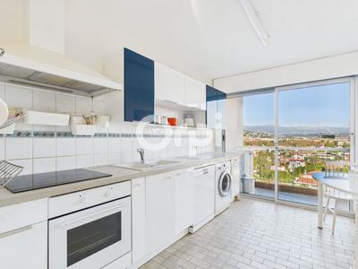 Appartement - 77 m² - 3 pièces