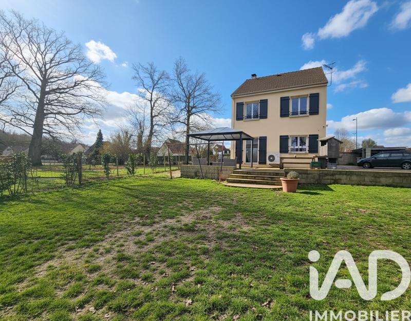 Maison - 95 m² - 4 pièces