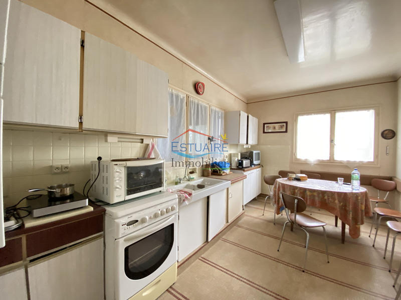 Maison ancienne - 170 m² - 6 pièces