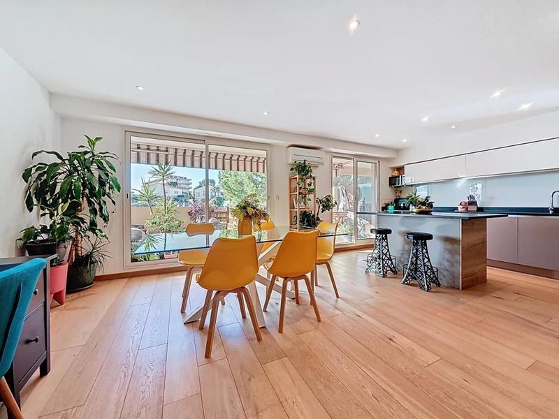 Appartement - 85 m² - 3 pièces