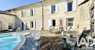 Maison - 252 m² - 7 pièces