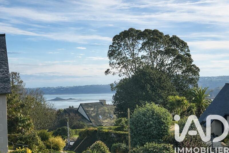 Maison - 186 m² - 8 pièces