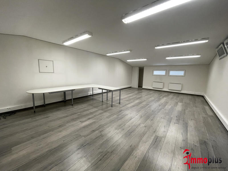 Bureau - 135 m²
