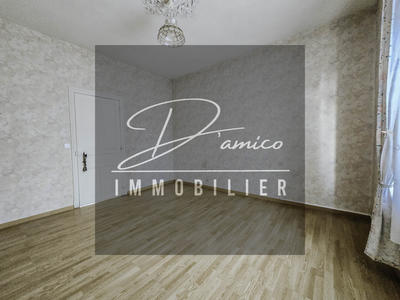 Maison - 150 m² - 8 pièces