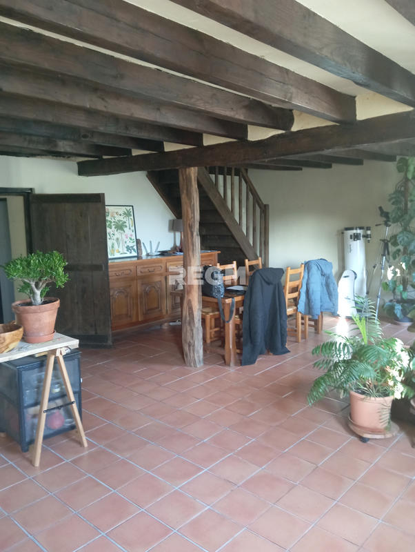 Propriété - 235 m² - 5 pièces