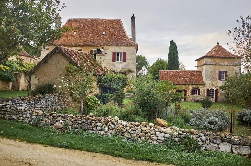 Maison ancienne - 682 m² - 17 pièces