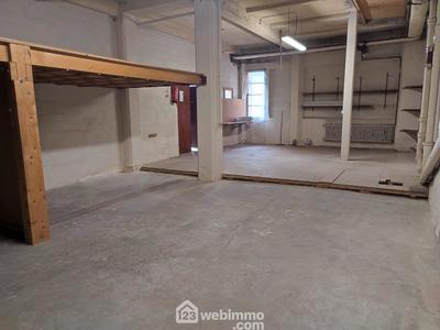 Local commercial - 74 m² - 1 pièce