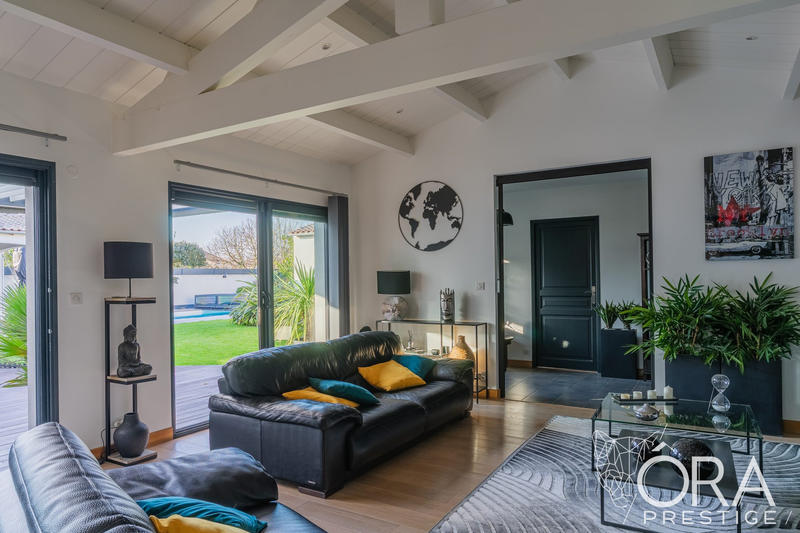 Villa - 179 m² - 6 pièces