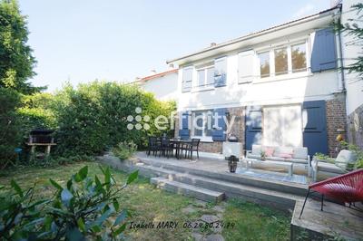 Maison - 136 m² - 5 pièces