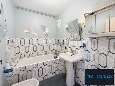 Appartement - 95 m² - 5 pièces