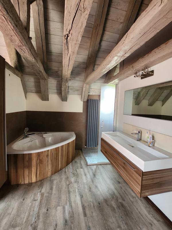 Propriété - 142 m² - 5 pièces