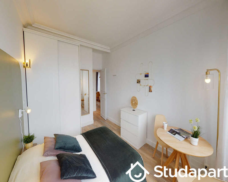 Chambre - 110 m² - 1 pièce