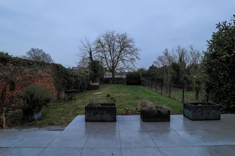 Maison - 190 m² - 8 pièces