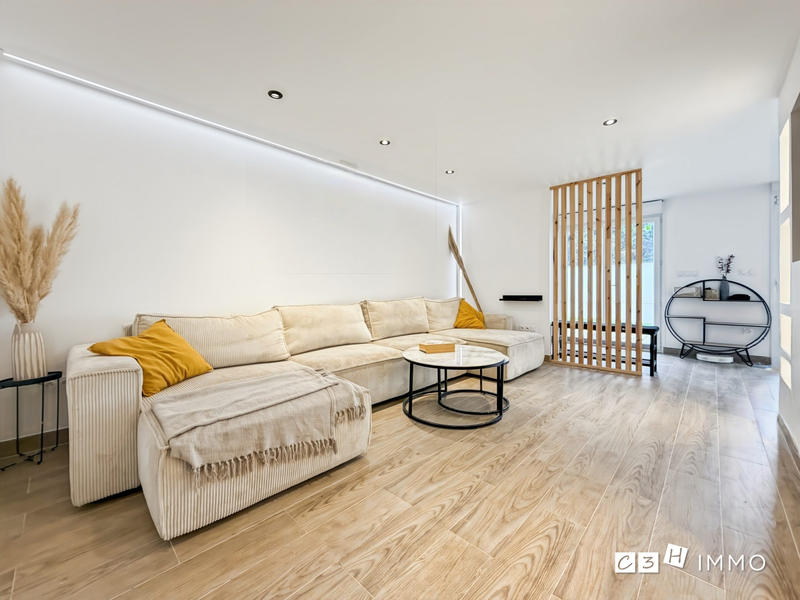 Appartement - 120 m² - 4 pièces