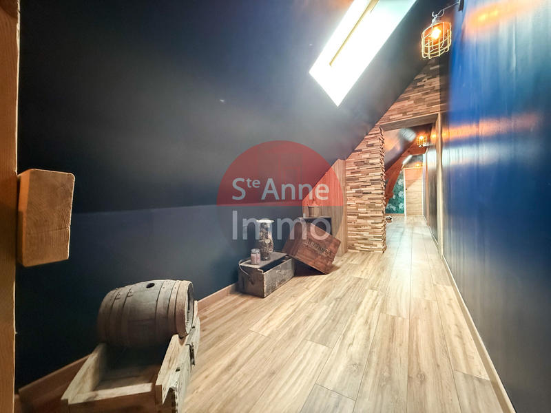 Maison - 192 m² - 6 pièces