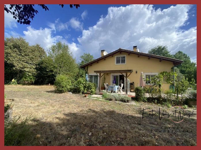 Maison traditionnelle - 176 m² - 4 pièces