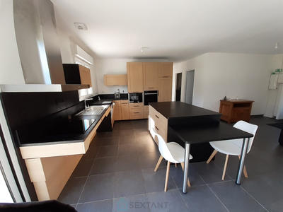 Maison - 85 m² - 3 pièces