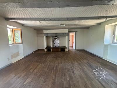 Maison - 75 m² - 5 pièces