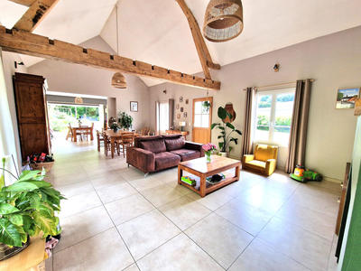 Maison - 193 m² - 6 pièces