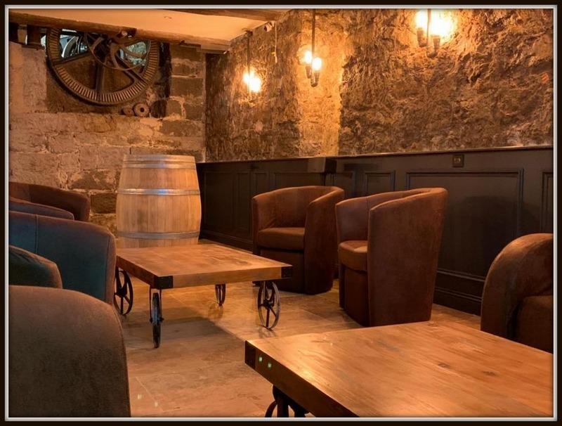 Propriété - 450 m² - 30 pièces