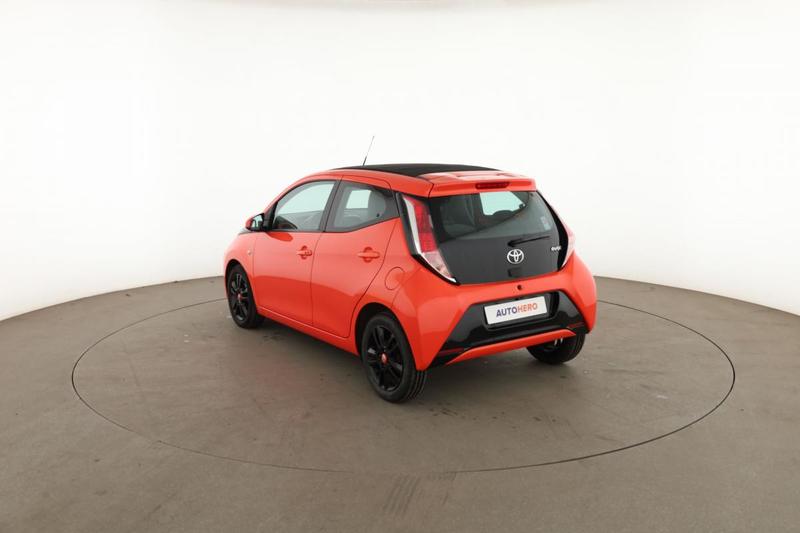 Toyota Aygo 1.0 Vvt-i X-Wave 5p 69 ch