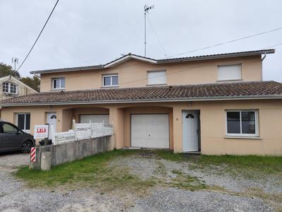 Maison - 200 m² - 12 pièces