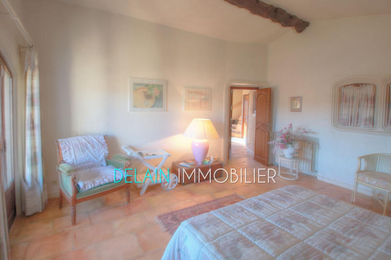 Maison - 229 m² - 5 pièces