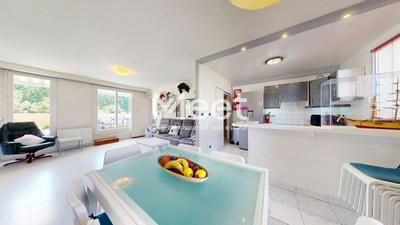 Duplex - 80 m² - 4 pièces