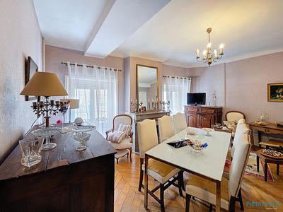 Appartement - 105 m² - 4 pièces