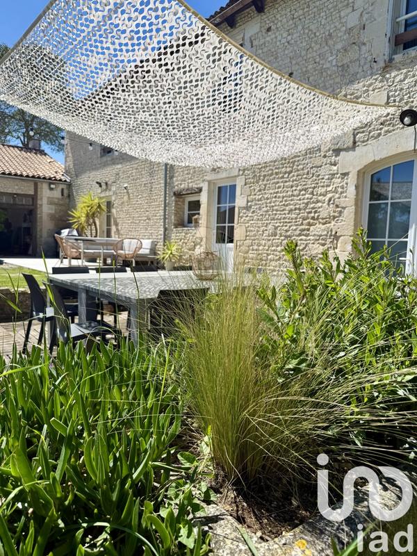 Maison - 622 m² - 14 pièces