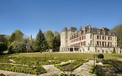 Château - 1 300 m² - 30 pièces