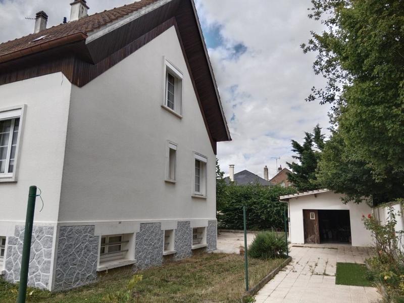 Maison - 110 m² - 6 pièces