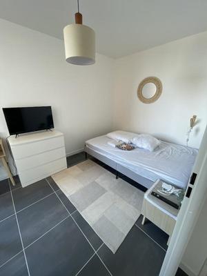 Chambre - 11 m² - 1 pièce