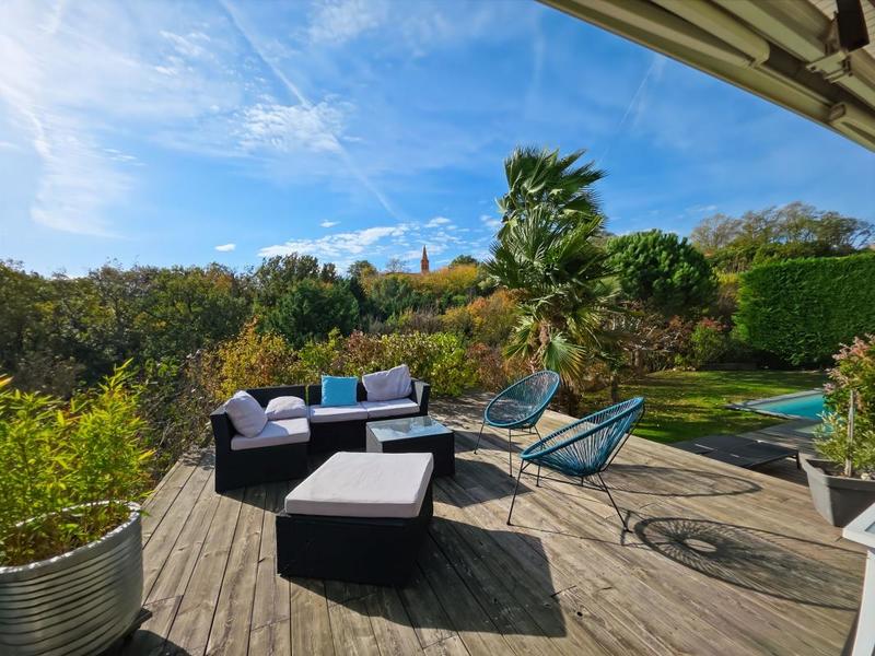 Maison - 195 m² - 7 pièces